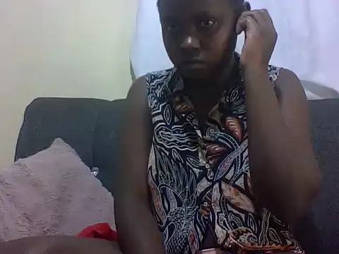 Snapshot of Sweetcecie01 chatting on 04-24-26, 08:00 Sweetcecie01 online show from 04-24-26, 08:00