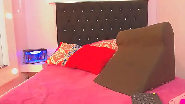 kittybonxx online show from 12-13-24, 12:06