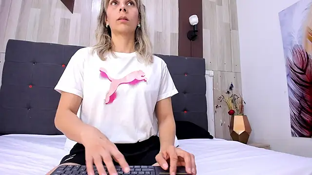 Anastasiapriest online show from 05-13-26, 11:51