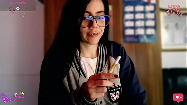 LauGrayJ online show from 01-09-26, 11:57