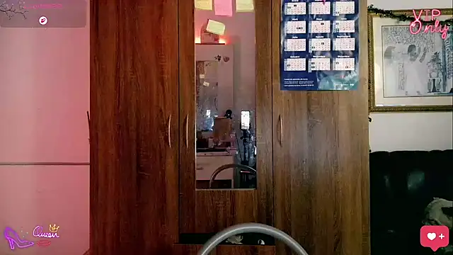 LauGrayJ online show from 02-25-26, 11:03