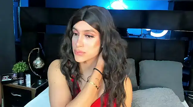 Snapshot of _cat_18 chatting on 01-06-25, 12:05  cat 18 online show from 01-06-25, 12:05