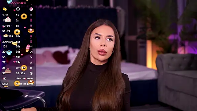 MissKiarra online show from 11-29-25, 07:55