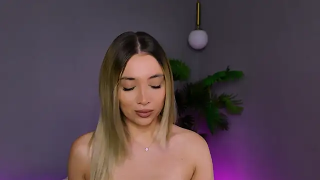 Jessielle online show from 04-23-26, 04:14