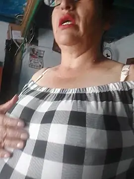 clarita 01 online show from 04-08-26, 12:38