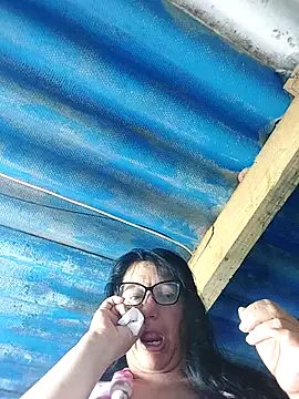 Snapshot of clarita_01 chatting on 07-06-26, 02:36 clarita 01 online show from 07-06-26, 02:36
