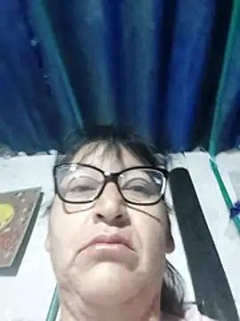Snapshot of clarita_01 chatting on 07-07-26, 10:19 clarita 01 online show from 07-07-26, 10:19