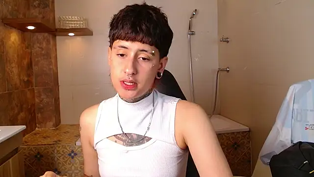 Ethan lennox online show from 11-14-25, 02:27