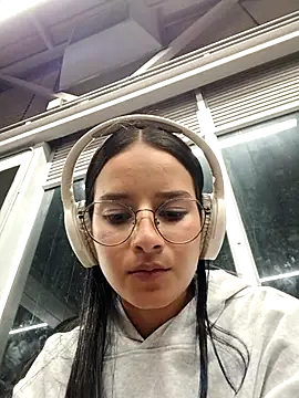  vaness online show from 04-14-26, 05:35