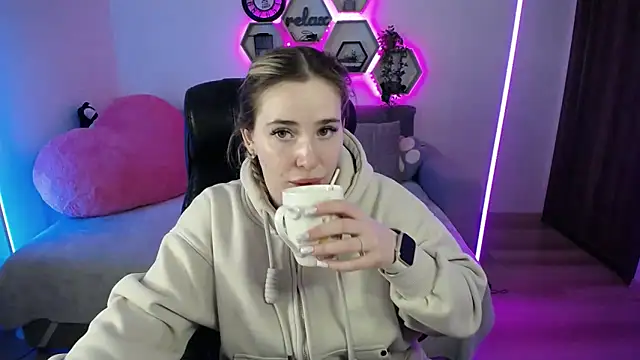 SabrinViolet online show from 02-04-26, 09:04