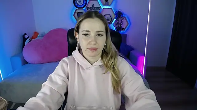 SabrinViolet online show from 02-27-26, 09:20