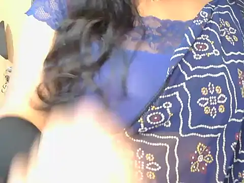 Snapshot of Cute_Ruhi99 chatting on 02-10-25, 07:36 Cute Ruhi99 online show from 02-10-25, 07:36
