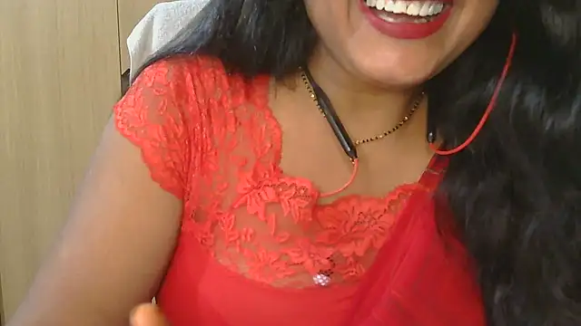 Snapshot of Cute_Ruhi99 chatting on 10-14-25, 06:25 Cute Ruhi99 online show from 10-14-25, 06:25