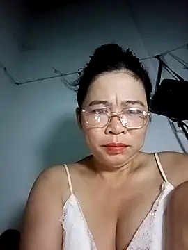 Snapshot of Sexy-asslove90 chatting on 09-30-25, 08:36 Sexy-asslove90 online show from 09-30-25, 08:36