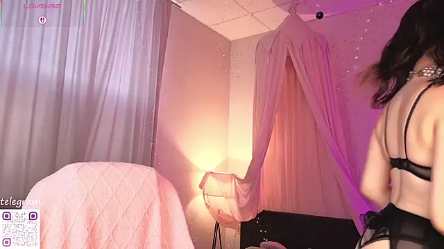 lilly Cherry  online show from 07-05-26, 11:17