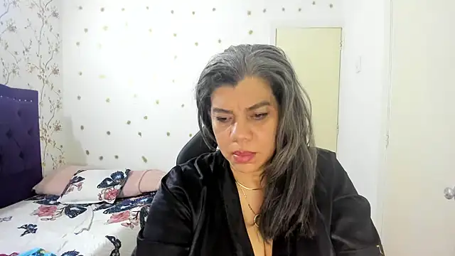 Snapshot of vikyadams chatting on 05-25-26, 05:24 vikyadams online show from 05-25-26, 05:24