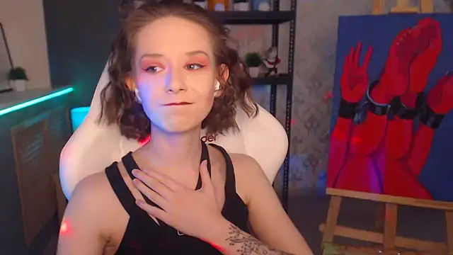 FascinatingEyess online show from 01-06-25, 05:59