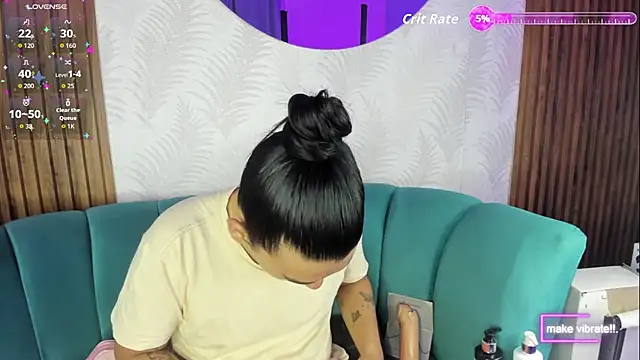 yossi peach cute online show from 11-13-25, 08:52