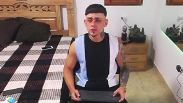 Snapshot of nino_rousse chatting on 11-18-25, 07:46 nino rousse online show from 11-18-25, 07:46