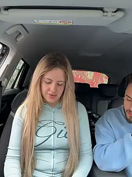 Holly-Glamour online show from 04-14-26, 09:04