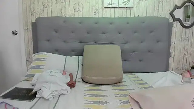 Snapshot of Antonella_Montanari chatting on 01-12-25, 01:00 Antonella Montanari online show from 01-12-25, 01:00