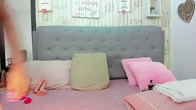 Snapshot of Antonella_Montanari chatting on 03-02-25, 11:31 Antonella Montanari online show from 03-02-25, 11:31