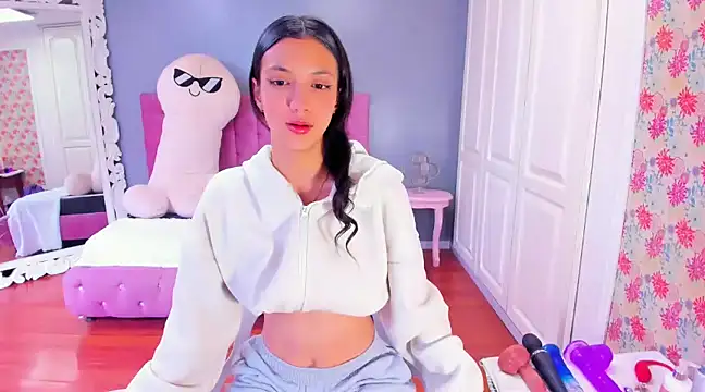 Snapshot of Iris_Stone_ chatting on 01-17-25, 01:35 Iris Stone online show from 01-17-25, 01:35