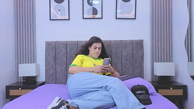 Snapshot of Luciana_Ortiz1 chatting on 06-24-26, 07:35 Luciana Ortiz1 online show from 06-24-26, 07:35