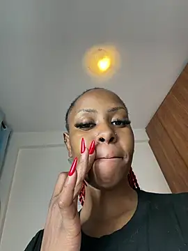 Snapshot of Rose_berry chatting on 06-17-26, 04:59 Rose berry online show from 06-17-26, 04:59
