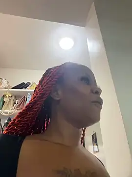 Snapshot of Rose_berry chatting on 06-22-26, 06:43 Rose berry online show from 06-22-26, 06:43