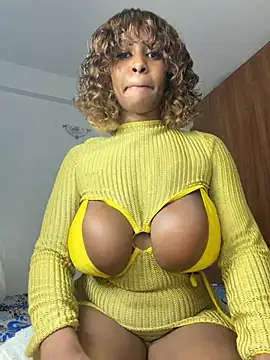 Snapshot of Rose_berry chatting on 07-12-26, 04:36 Rose berry online show from 07-12-26, 04:36