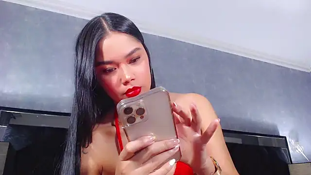 Snapshot of JasmineMoore chatting on 12-19-24, 10:10 JasmineMoore online show from 12-19-24, 10:10