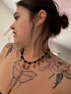 SafeinouterSpace online show from 01-11-26, 08:58