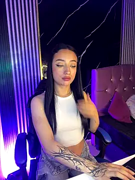 Ady 18 online show from 11-19-25, 08:31