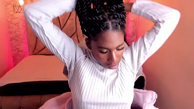 Queen perla  online show from 03-05-25, 04:02