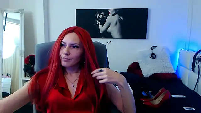 EvelynQueenn online show from 02-10-25, 06:20
