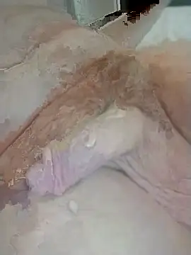 Snapshot of JamesIII1984 chatting on 04-05-26, 11:57 JamesIII1984 online show from 04-05-26, 11:57