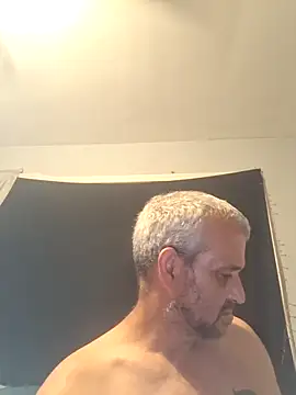 Snapshot of silkstroker6981 chatting on 05-27-26, 03:58 silkstroker6981 online show from 05-27-26, 03:58