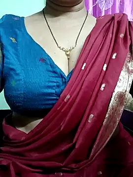 Snapshot of Rosy-B chatting on 03-20-26, 11:20 Rosy-B online show from 03-20-26, 11:20