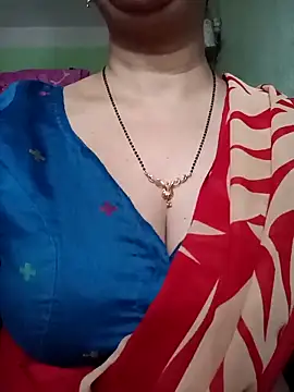 Snapshot of Rosy-B chatting on 04-25-26, 12:24 Rosy-B online show from 04-25-26, 12:24