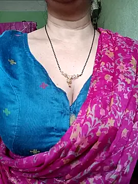 Snapshot of Rosy-B chatting on 05-02-26, 12:26 Rosy-B online show from 05-02-26, 12:26