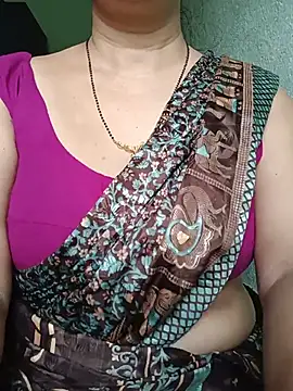 Snapshot of Rosy-B chatting on 07-03-26, 12:39 Rosy-B online show from 07-03-26, 12:39