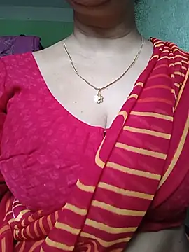 Snapshot of Rosy-B chatting on 07-29-26, 12:53 Rosy-B online show from 07-29-26, 12:53