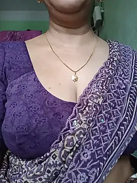 Snapshot of Rosy-B chatting on 08-03-26, 12:20 Rosy-B online show from 08-03-26, 12:20