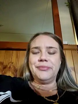 Snapshot of Off_the_Lesh chatting on 07-24-26, 05:16 Off the Lesh online show from 07-24-26, 05:16
