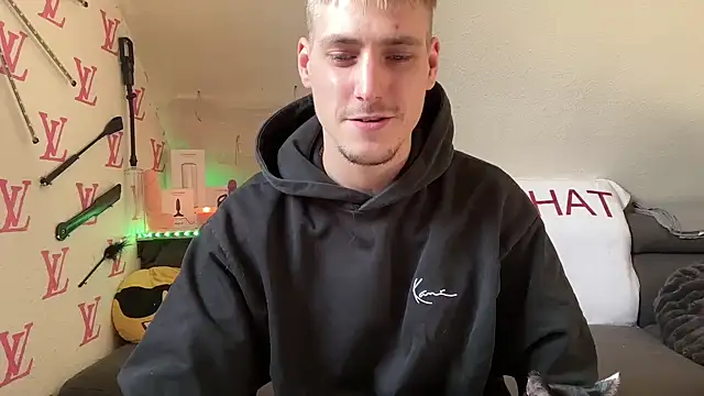 Cookieboy88 online show from 02-18-26, 01:51