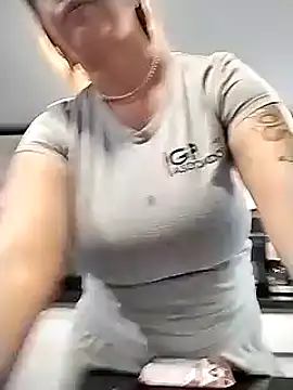 AriaRusso online show from 01-28-25, 07:53