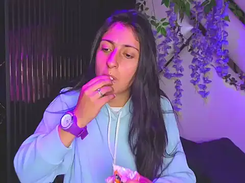 Cameron cutte online show from 12-20-25, 03:24