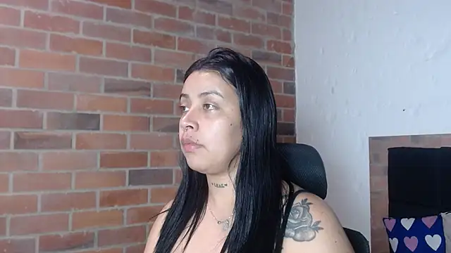 salome  hills1 online show from 06-15-26, 08:00