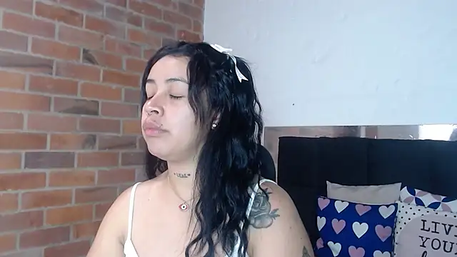 Snapshot of salome__hills1 chatting on 07-15-26, 04:56 salome hills1 online show from 07-15-26, 04:56